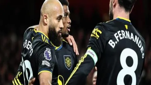 海港19岁庆典暨海港年轮公益基金捐助活动